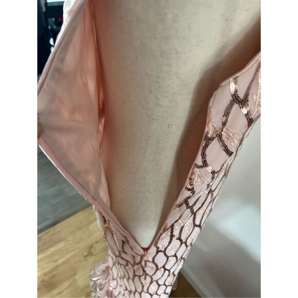 Lulus pink long sleeve sparkley fancy dress size large - Picture 5 of 6